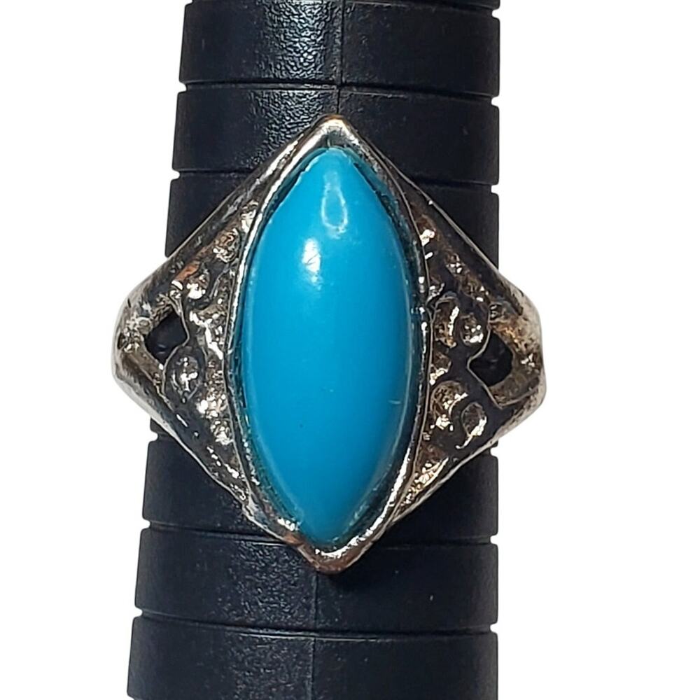 Silver Tone Ring Sz 10 Unsigned Light Blue Cabochon Chunky